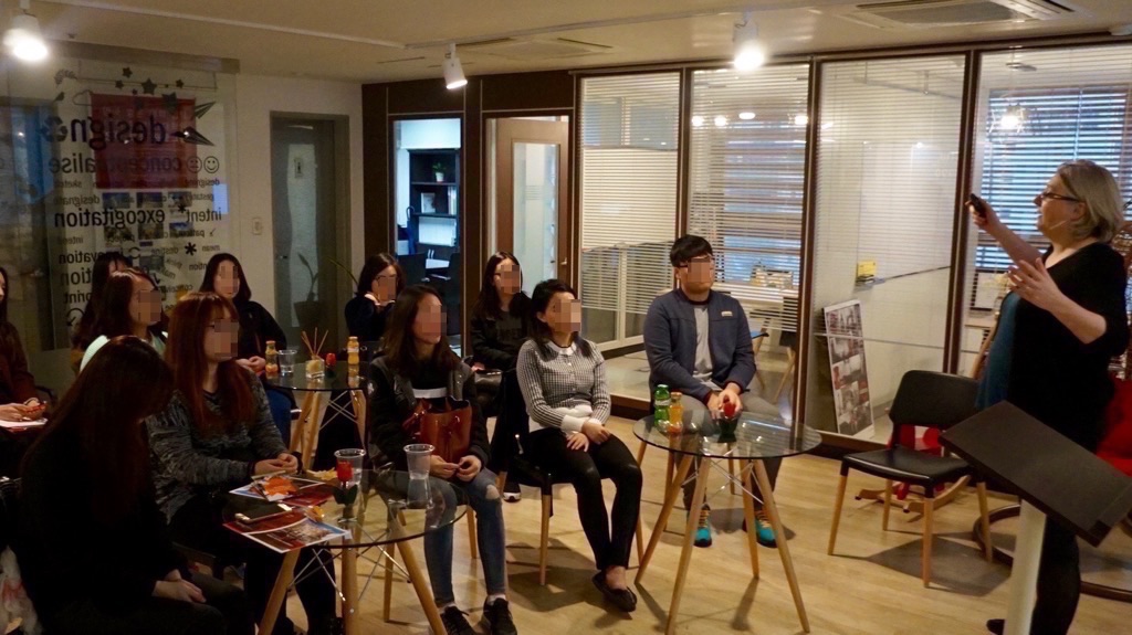 뜨거운 세미나의 열기! 참가자 분들이 교장 선생님 말씀 하나 하나 귀담아 경청해 주셨습니다.